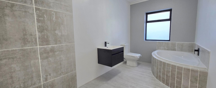 4 Bedroom Property for Sale in Franskraal Western Cape